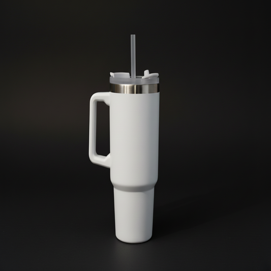 Weißer Edelstahl-Thermobecher mit Griff, Deckel und Trinkhalm, geeignet für individuelle Lasergravur